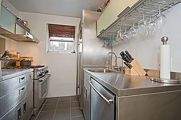 Sold by Citi Habitats | media 6