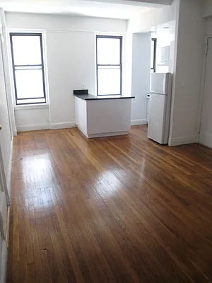 Rented by City Connections Realty | media 1