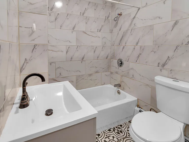 25 Oak St #2 — Photo 19