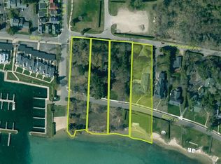 3 Beach Rd, Harbor Springs, MI 49740