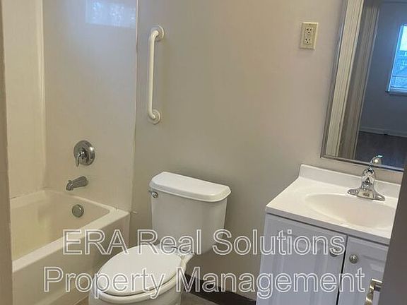 5th image of 371 Mayfair Blvd #A