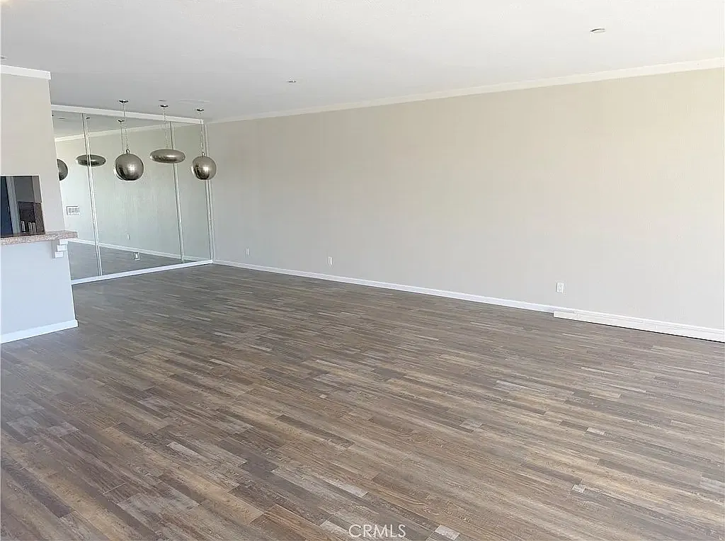 2 bed, 1560 sqft, $3,500 — Photo 2