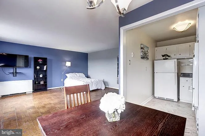 10201 Grosvenor Pl #1424 — Photo 9