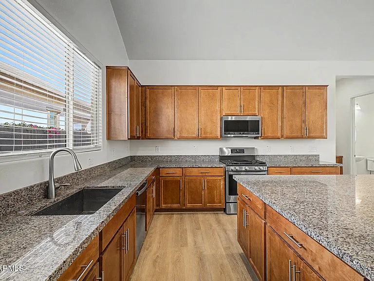 20523 W Rosewood Ln — Photo 13