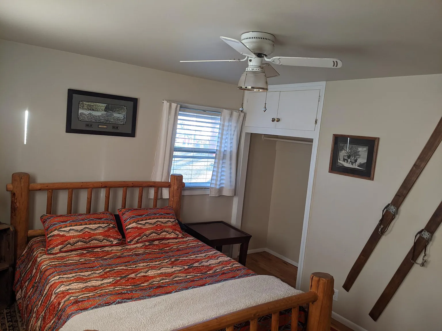 3 bed, 906 sqft, $2,500 — Photo 2