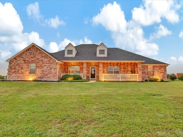 2400 Silver Maple Dr, Saint Paul, TX 75098