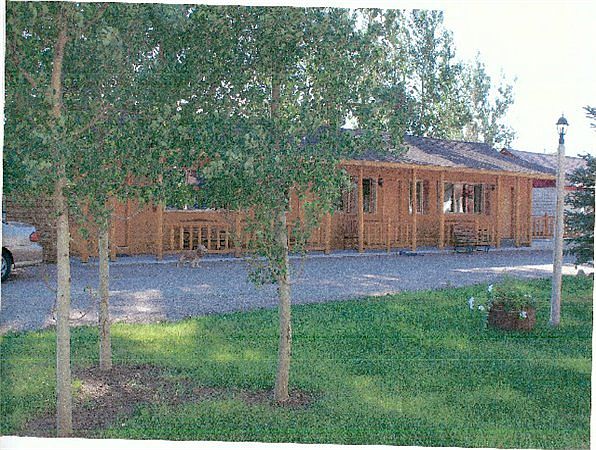 2nd image of 346 E Main St