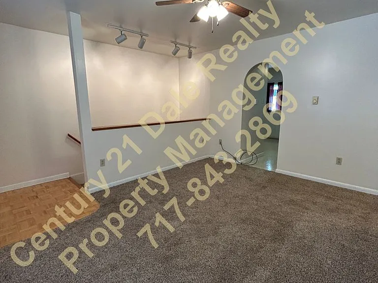 3812 Fox Chase Dr — Photo 3
