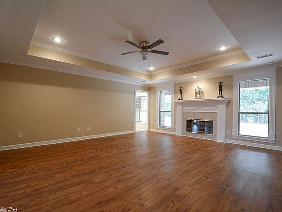 4th image of 613 Lynx Ln