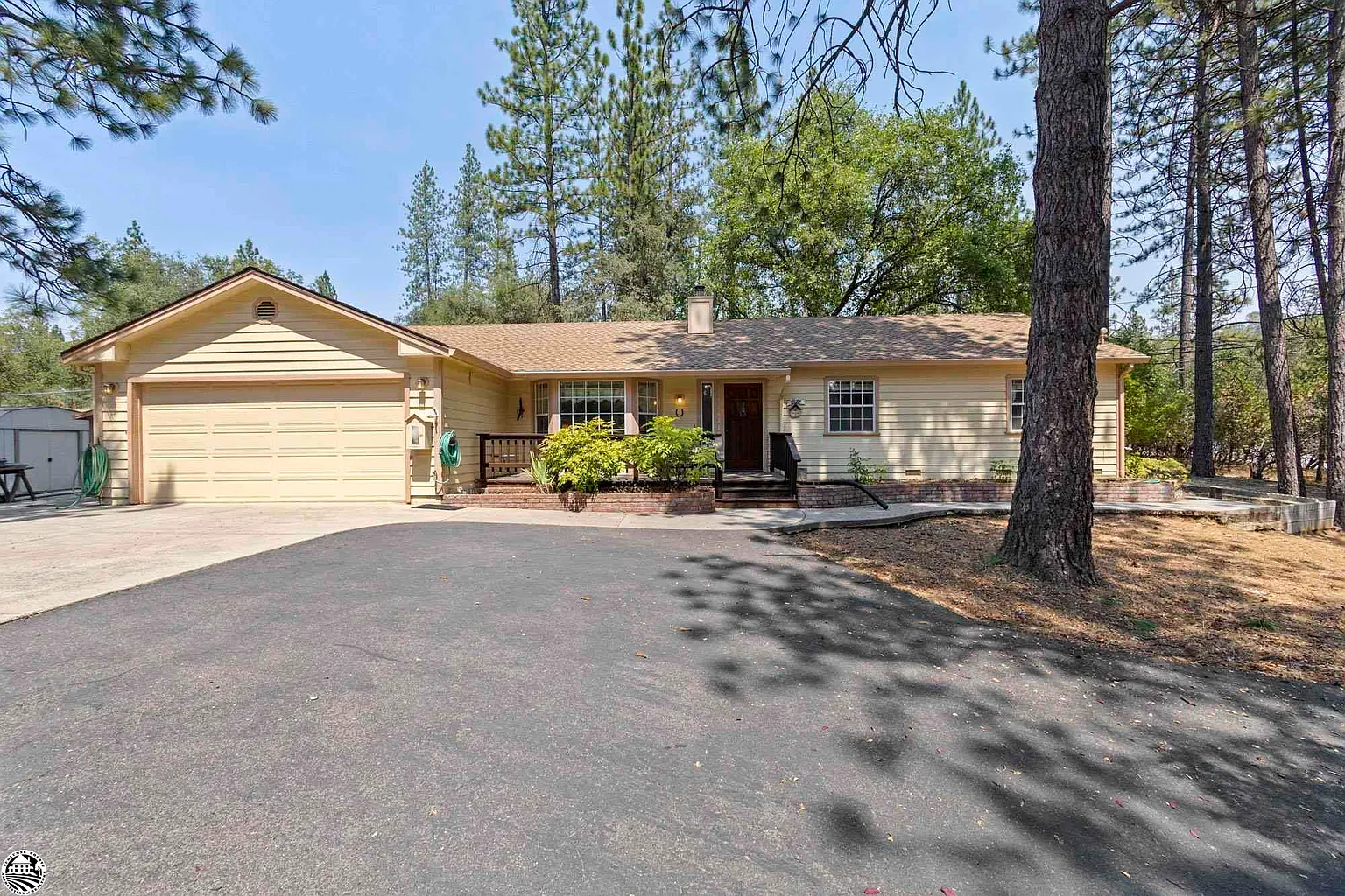 21748 Phoenix Lake Rd photo 1