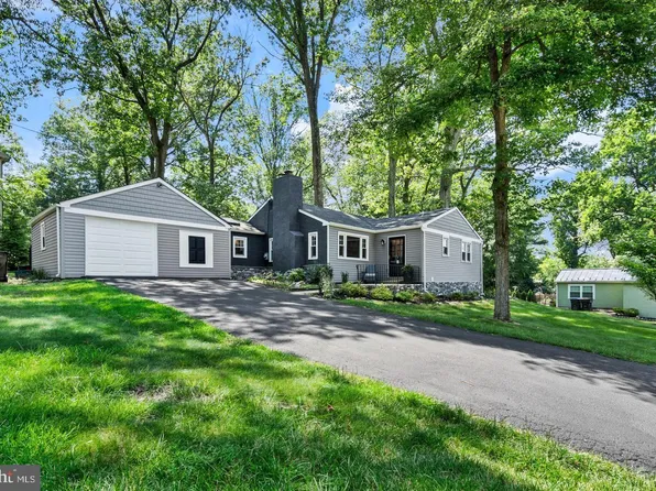 305 Irish Rd, Berwyn, PA 19312