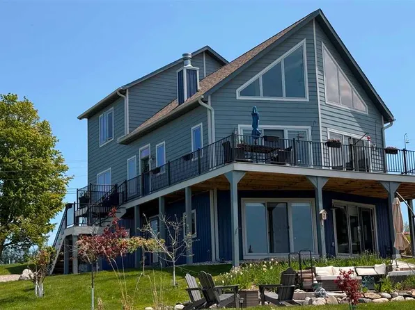 5815 Farrell Rd, Central Lake, MI 49622