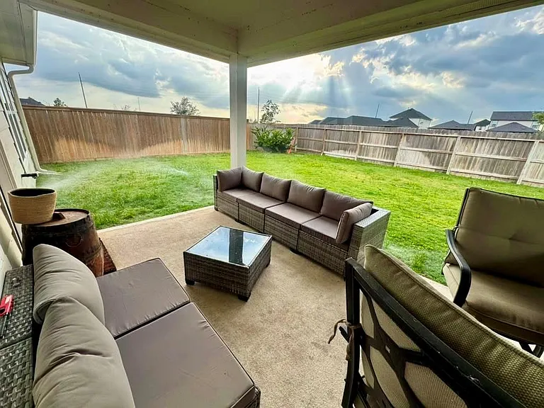 7511 Rainflower Field Dr — Photo 21
