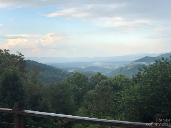 1796 Newfound Rd, Leicester, NC 28748