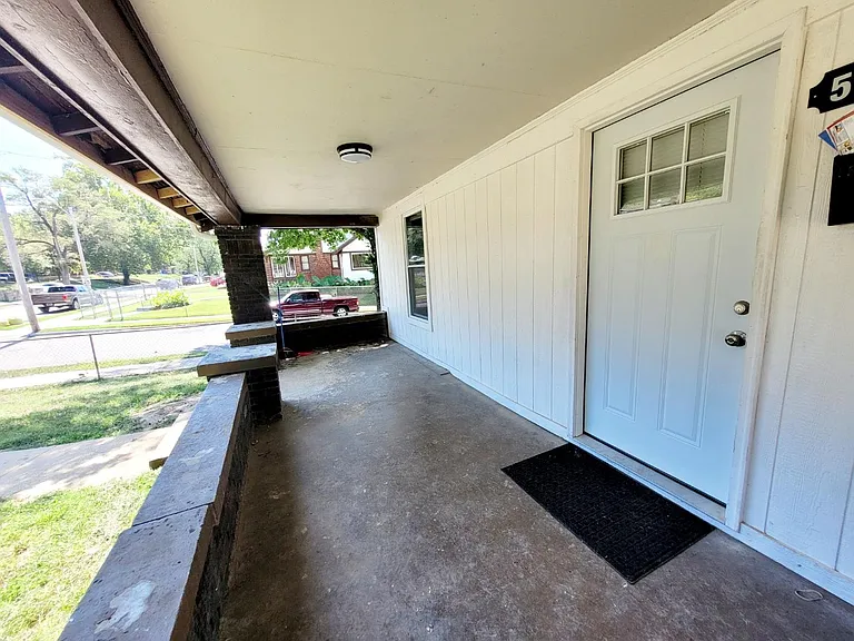 5248 Euclid Ave — Photo 41
