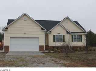 22140 Rowanty Rd, Carson, VA 23830