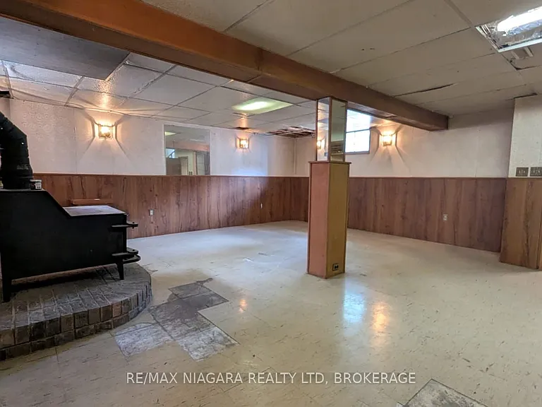 624 Bunting Rd — Photo 13