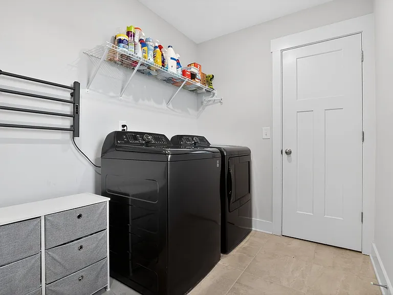 333 Pewter Cir — Photo 32