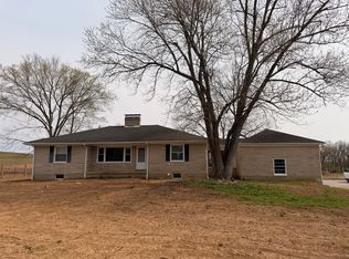 1104 Ruddles Mill Rd, Paris, KY 40361