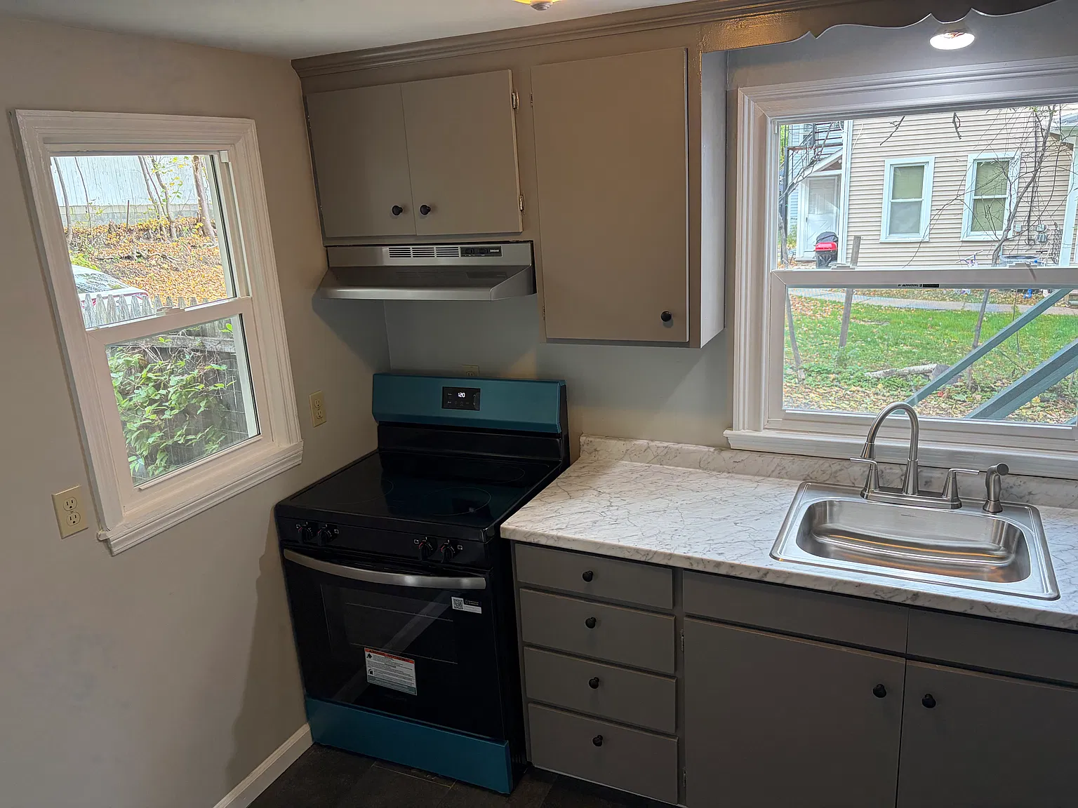 1 bed, 700 sqft, $1,995 — Photo 2