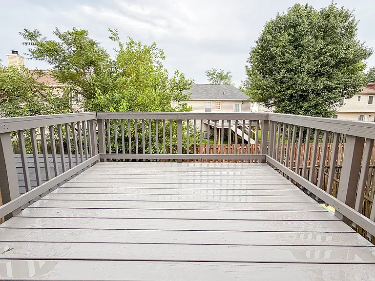2407 Vineyard Ln — Photo 6