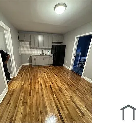 2100 Mapes Ave #1