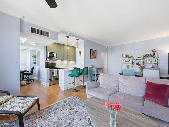 2nd image of 1701 16th St NW APT 820