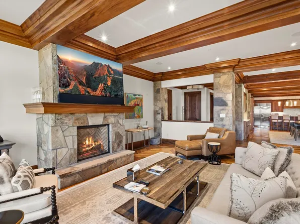 111 San Joaquin Rd #4, Mountain Village, CO 81435