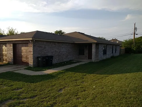 8126 Doreen Ave Photo 1