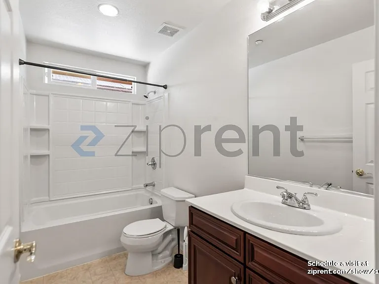 419 Malcolm Dr — Photo 33