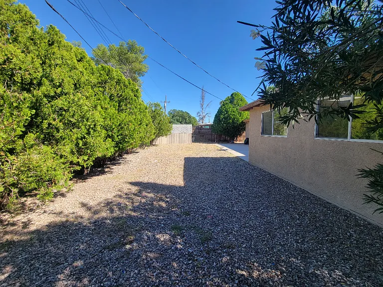 3947 E Drexel Rd — Photo 14