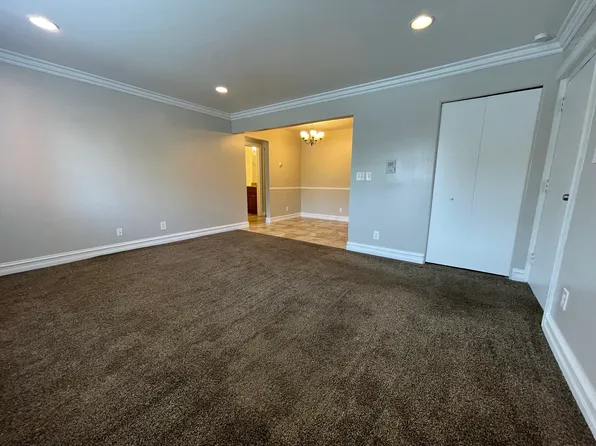 805 Plate St Unit 103, Rochester, MI 48307