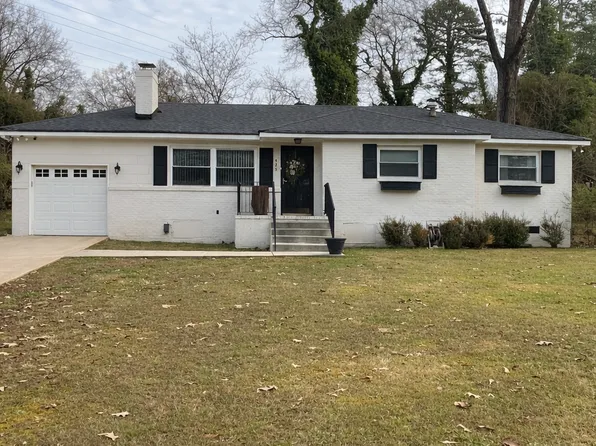 425 Fairmont Dr, Greenville, SC 29605