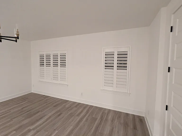 Main Space Front Facing Windows