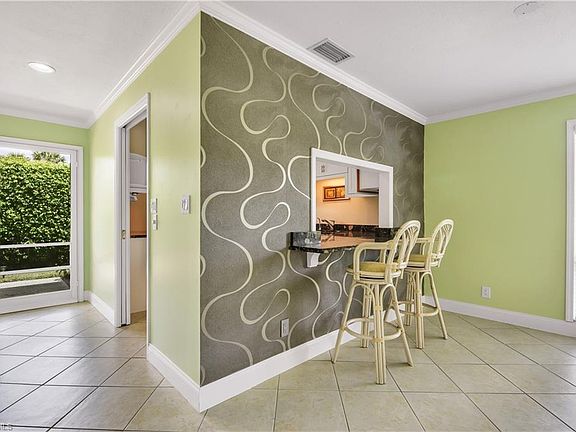 3rd image of 95 Glades Blvd APT 3