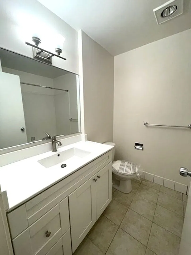 479 Buena Vista Ave E APT 104 - Image 2