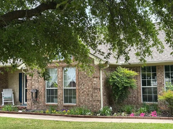 1480 Water Oak Dr, Kaufman, TX 75142