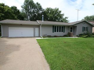 1418 S Oak St, Lake City, MN 55041