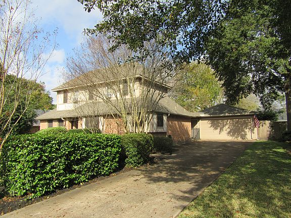 2nd image of 13322 Campos Dr