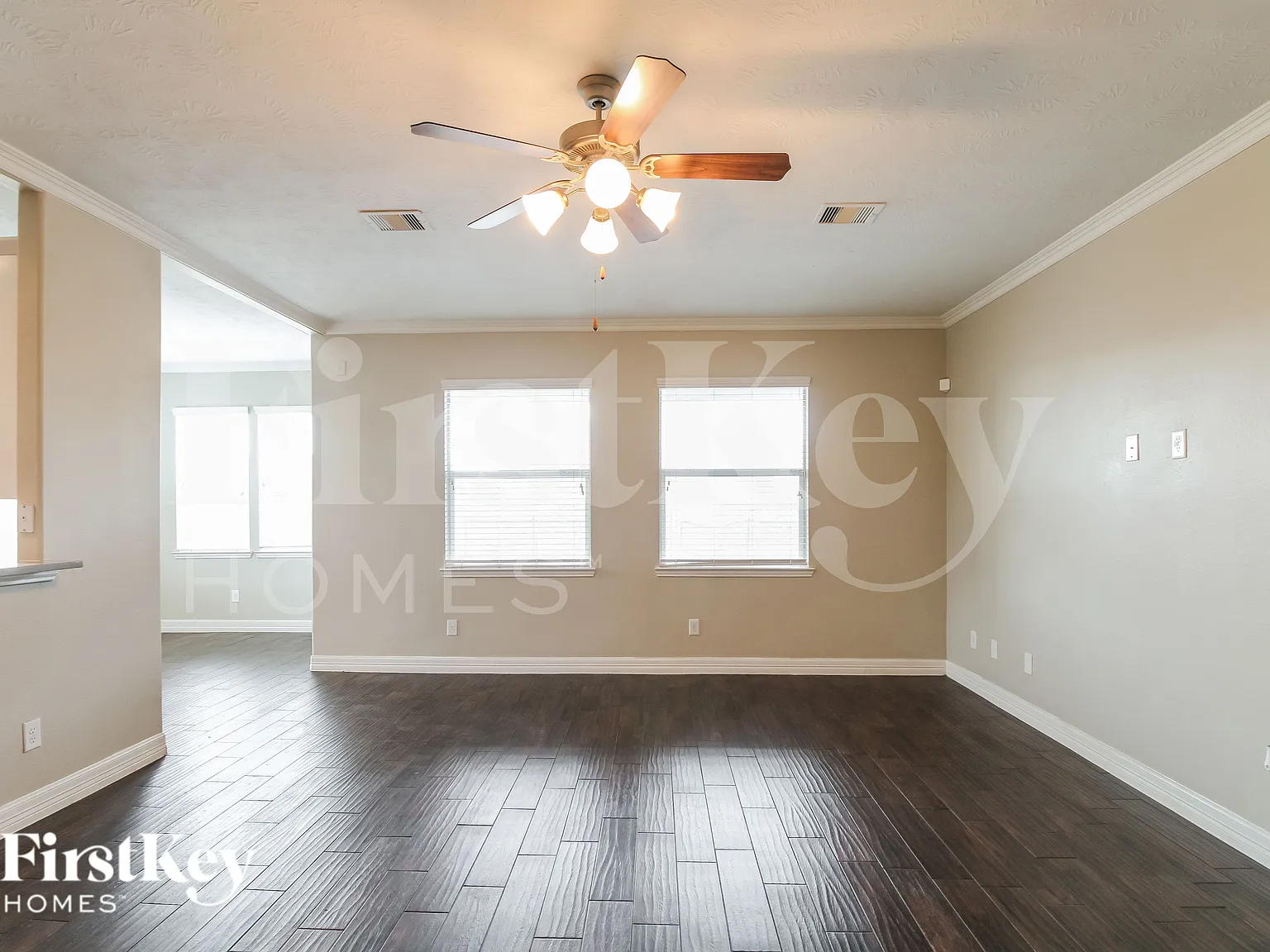 4 bed, 3.5 bath, 2797 sqft, $2,405 — Photo 4