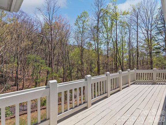 4th image of 312 Covewood Trl