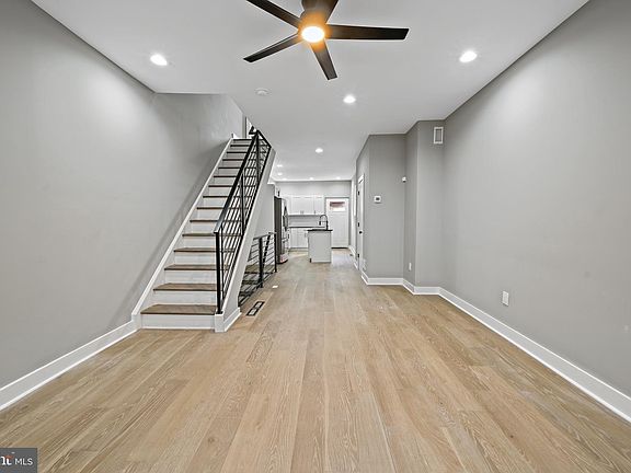 3rd image of 2129 N Corlies St