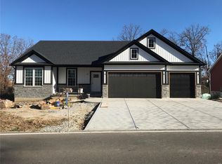 1712 Scenic Dr, Festus, MO 63028