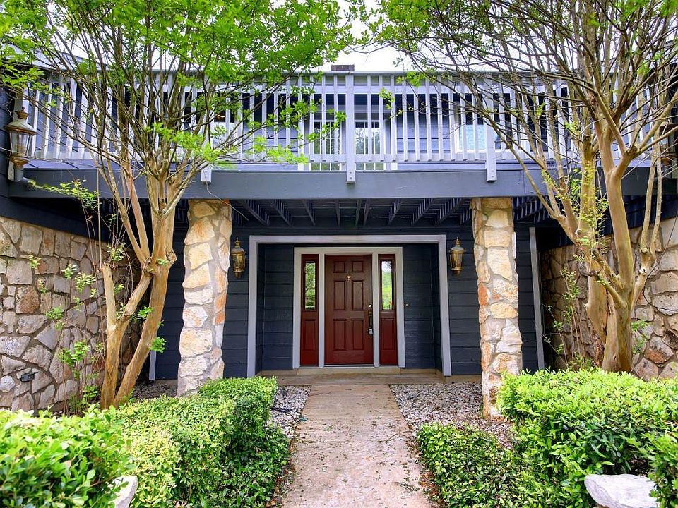 1st image of 13500 Briar Hollow Dr