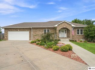8610 Misty Blue Cir, Lincoln, NE 68505