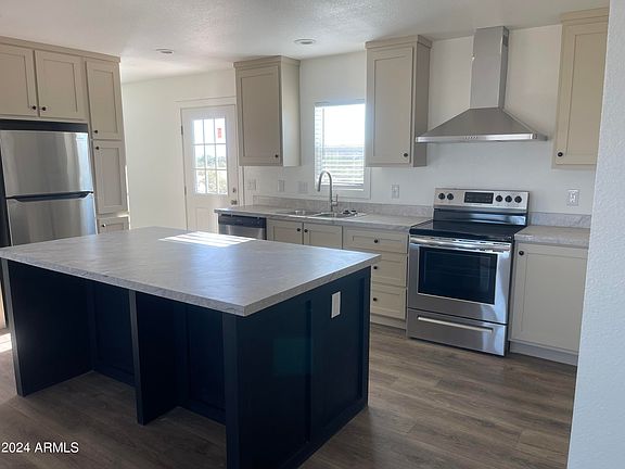 4th image of 2032 S 373RD Avenue