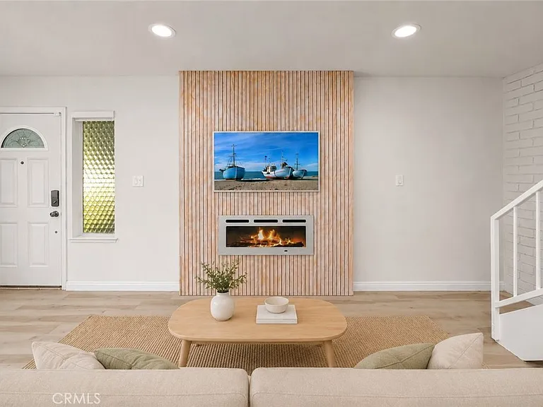 2438 Pepper St — Photo 4