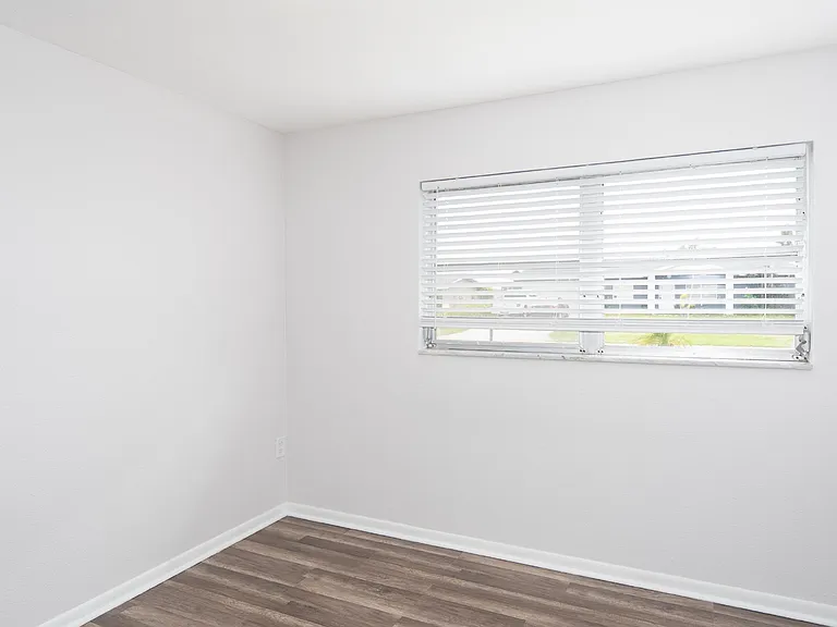143 Rotonda Cir — Photo 34