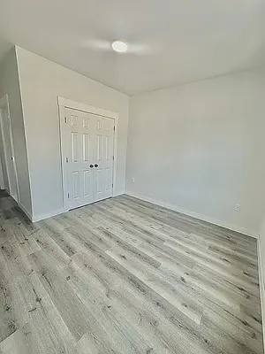 Rented by Luxian International Realty LLC | media 7