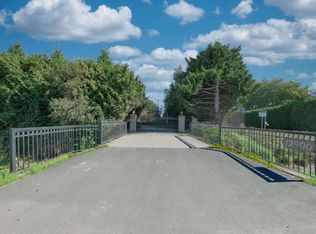 12900 Gilbert Rd, Richmond, BC V7E2H6